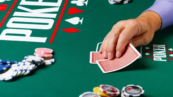 Luật chơi Poker cơ bản - Phương pháp so bài