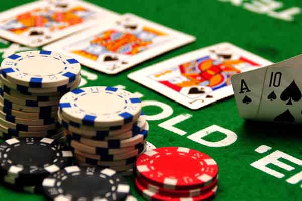 Tìm hiểu 3 mẹo chơi Poker cơ bản cho người mới