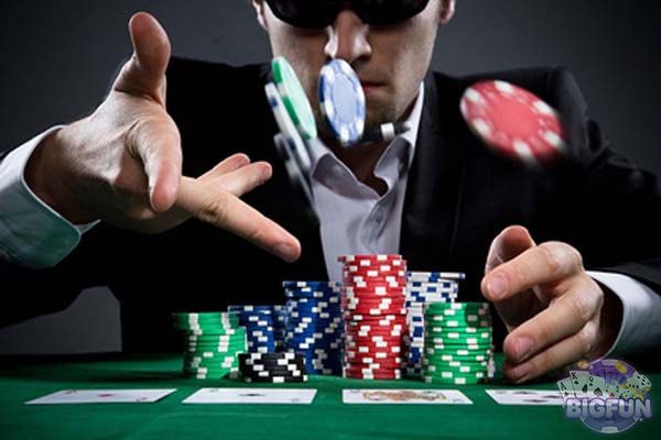 Chia sẻ kinh nghiệm chơi Poker Online hay giúp bạn thắng nhiều hơn